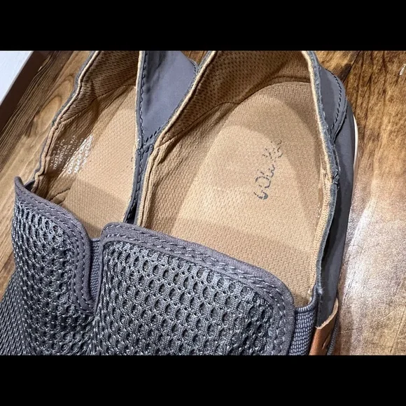 Olukai Women’s Pehuea Drop-in heel shoe - Picture 8 of 9